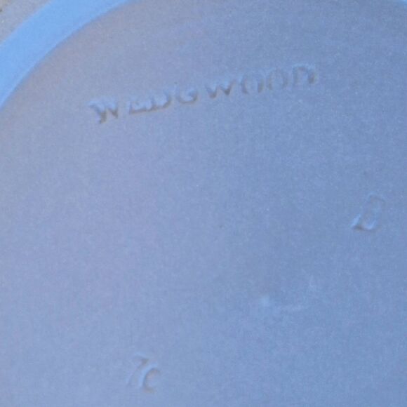 Vintage Wedgewood Two Pieces Posy Vase and Cigarette Holder Blue - Picture 7 of 13